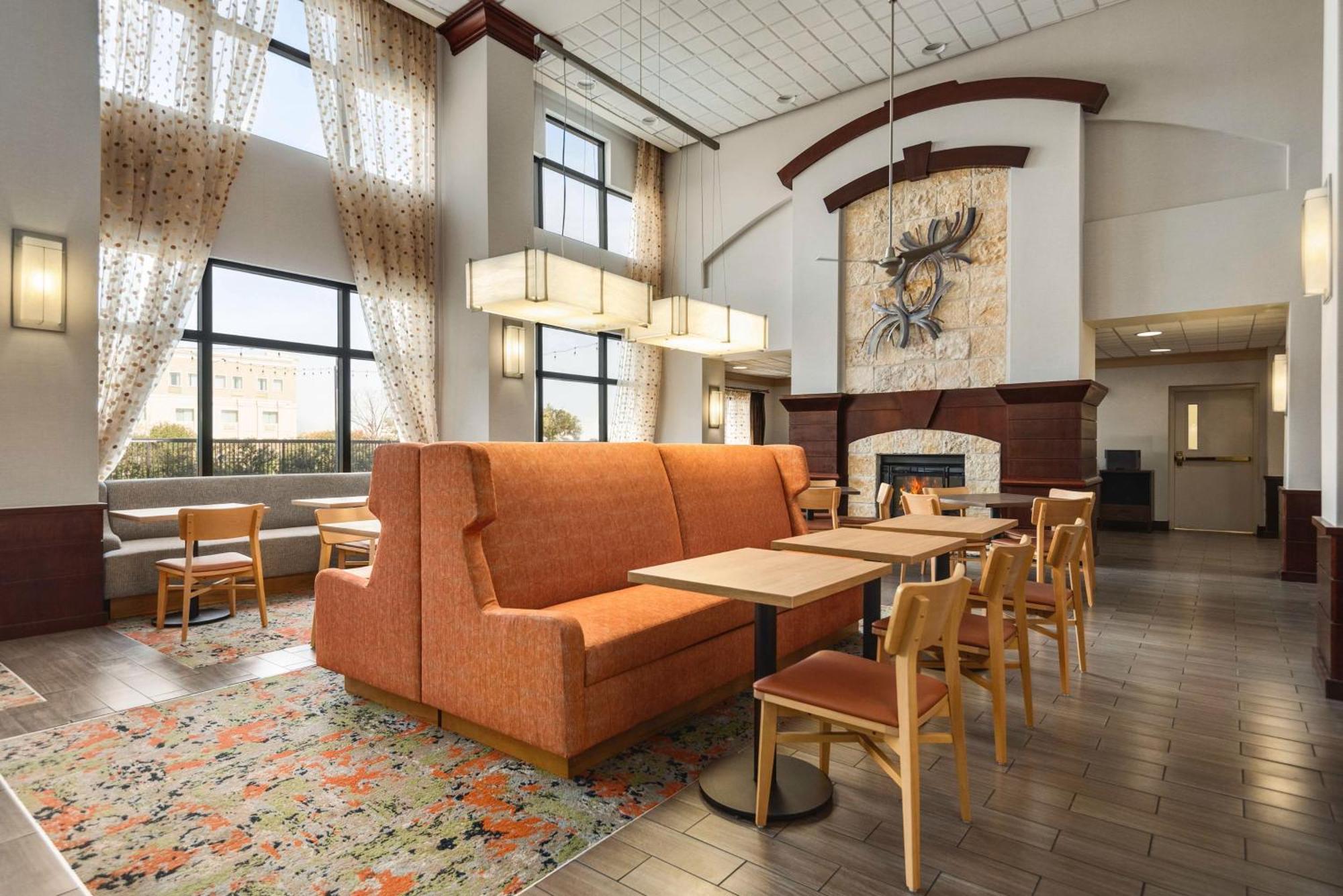 Hampton Inn & Suites San Marcos Dış mekan fotoğraf