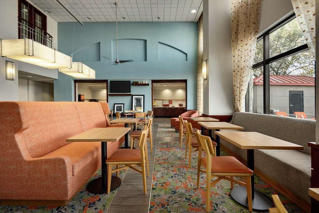 Hampton Inn & Suites San Marcos Restoran fotoğraf